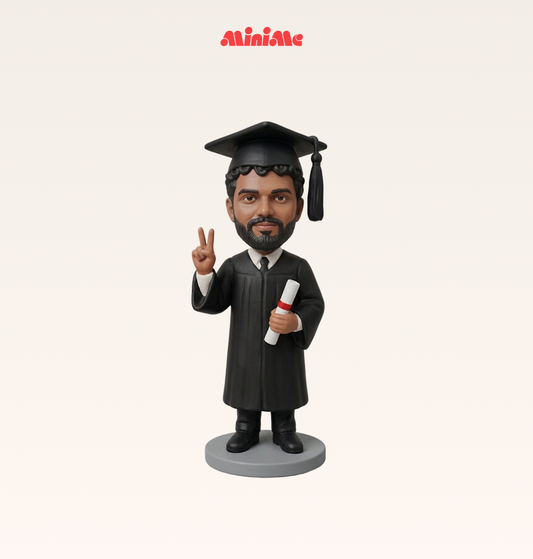 Graduation Miniature